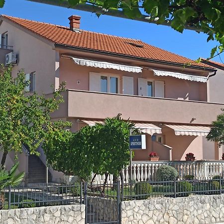 Apartmani Vesna كرك المظهر الخارجي الصورة