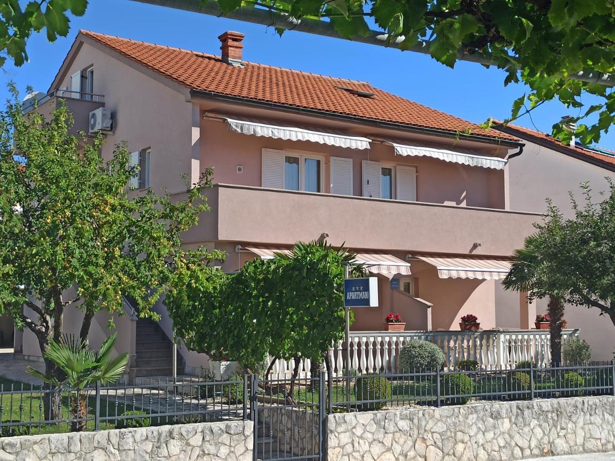 Apartmani Vesna كرك المظهر الخارجي الصورة