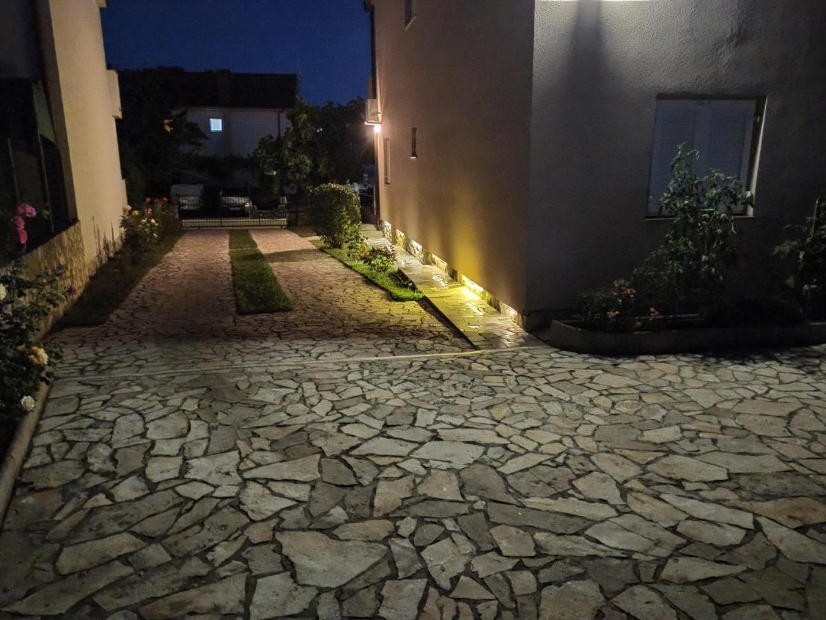 Apartmani Vesna كرك المظهر الخارجي الصورة