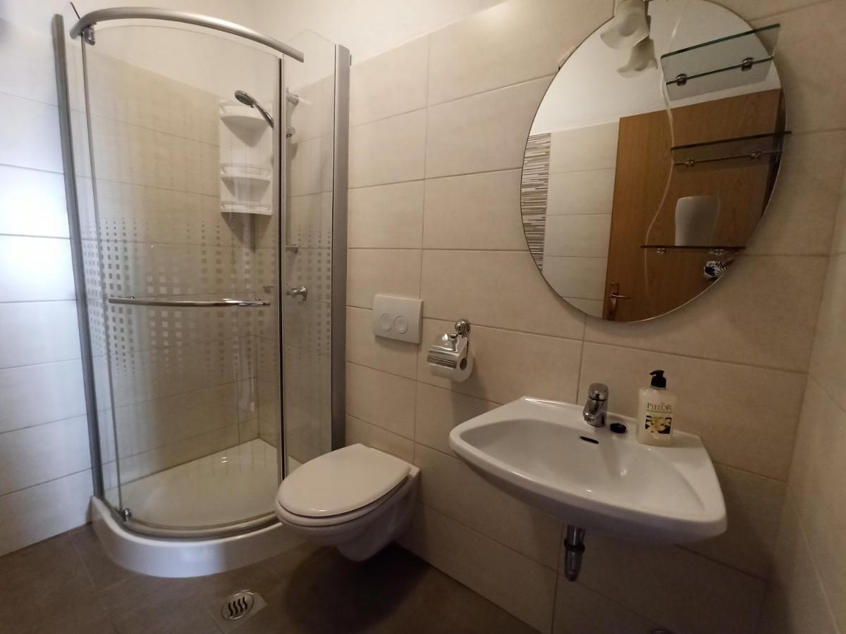 Apartmani Vesna كرك المظهر الخارجي الصورة