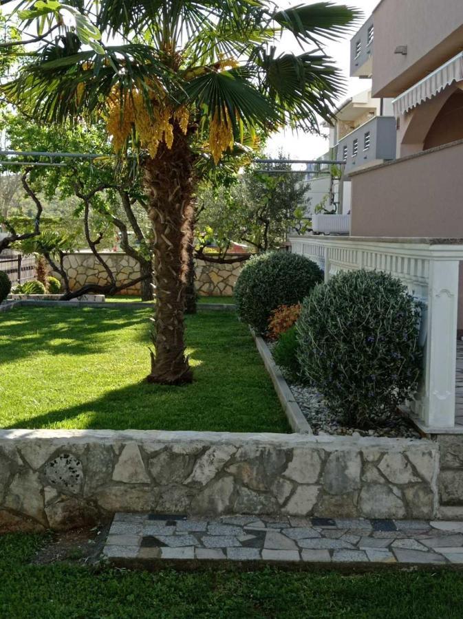 Apartmani Vesna كرك المظهر الخارجي الصورة